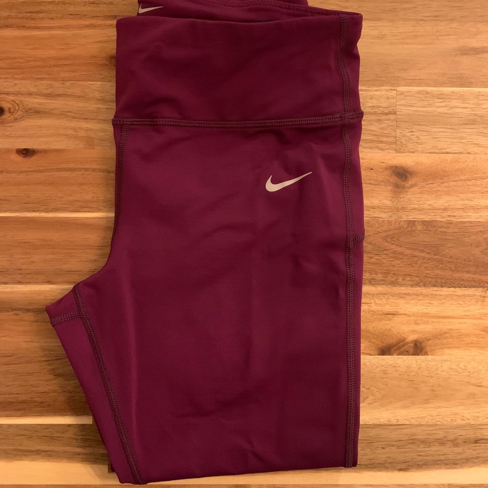 Nike Women’s Running Crop Leggings